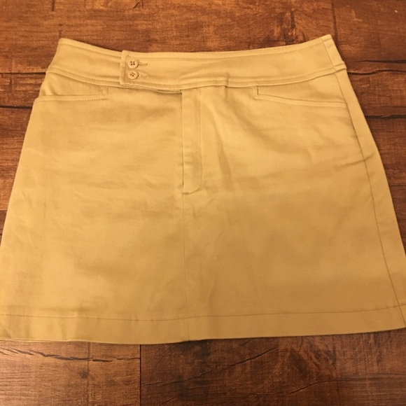 SOLD💎Gap Women High Rise Mini Skirt 4 Beige💎 - Picture 1 of 8
